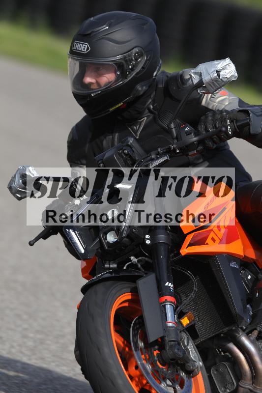 Archiv-2025/10 23.04.2025 Cornu Master School ADR/gruen-vert/2